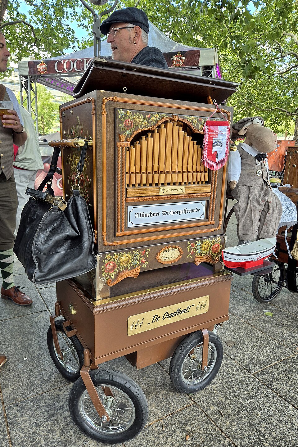Figure 2 — A modern Raffin hand-cranked busker organ playing from a punched paper roll — the living workshop whose 20- and 31-note scales became the de-facto modern standard