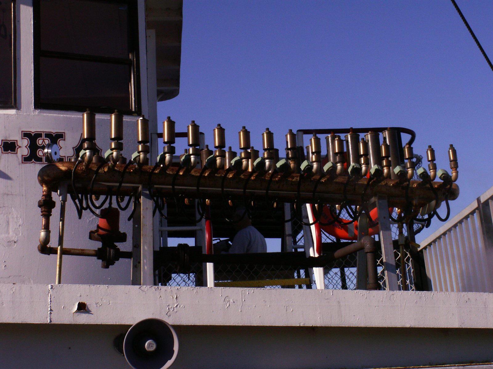 Figure 2 — The 32-note steam calliope of the Delta Queen, whose 1960 remote keyboard by Commodore E. J. Quinby used whistles salvaged from the showboat Water Queen.