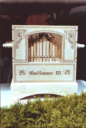 Figure 3 — A finished 20-note Höffle crank organ built from Walter Höffle's plan, cased and decorated.